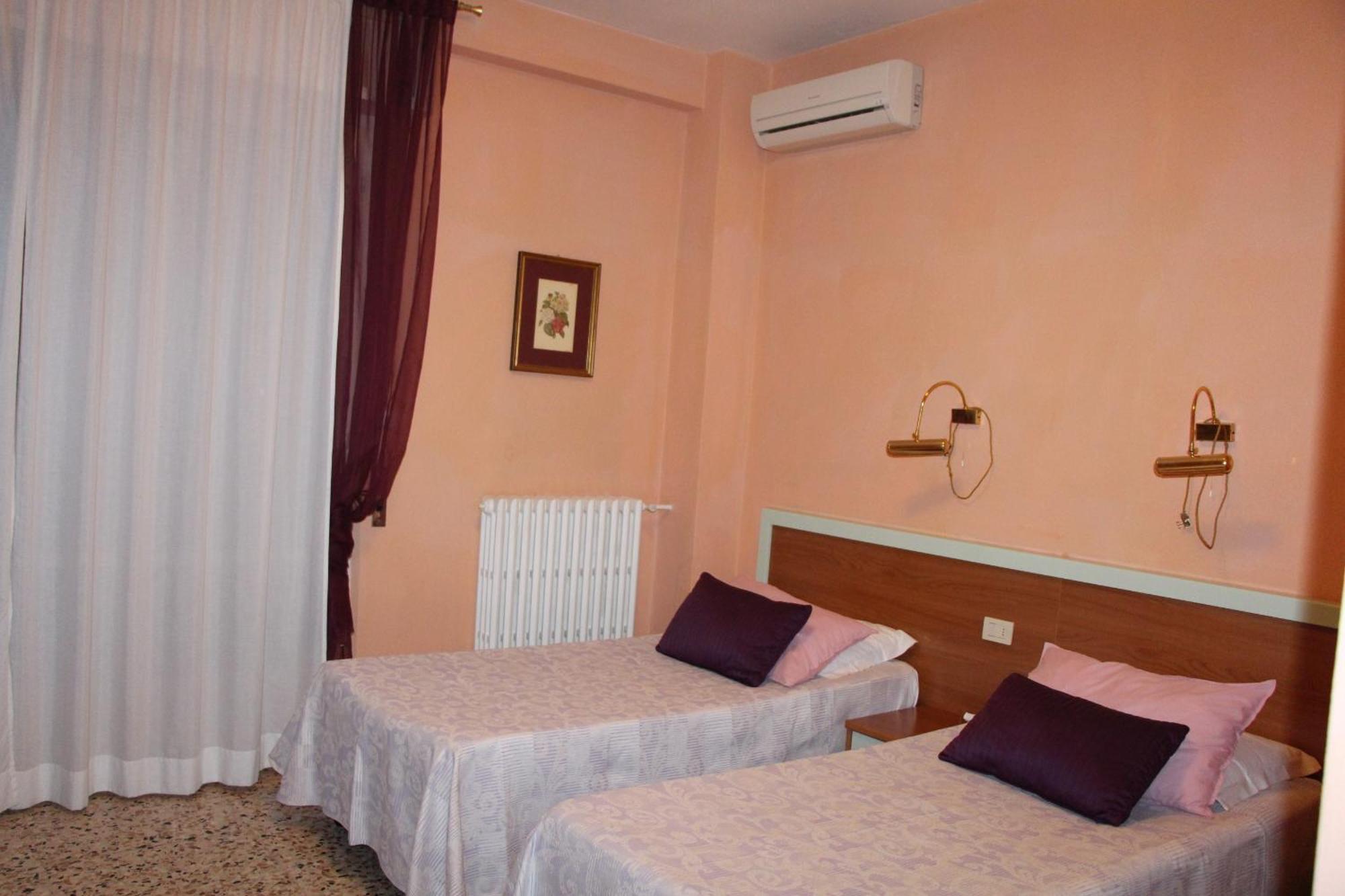 Hotel San Donnino Fidenza Exterior photo